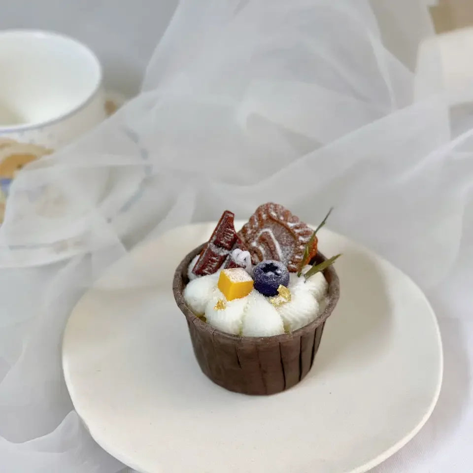 Cupcake candle by chandlerz hub